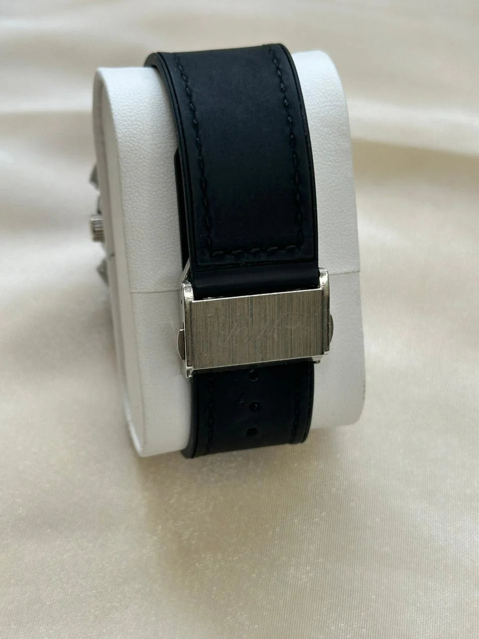 Hub Geneve Classic Fusion Stainless Steel Quartz Watch -Black and silver -