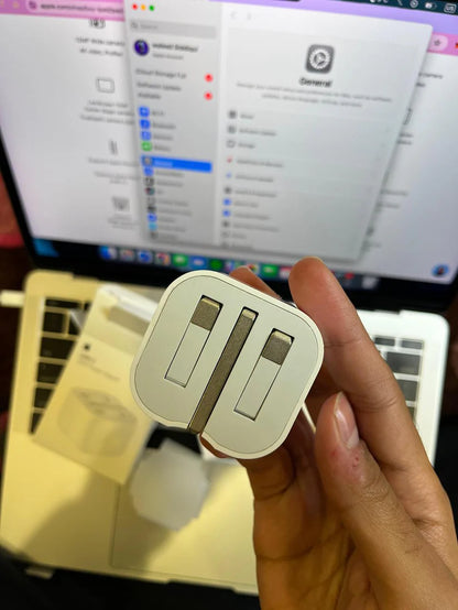 Apple USB-C Power Adapter (20W) + Free Datacable
